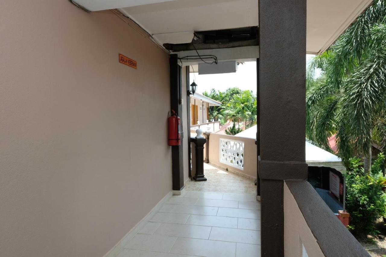 Oyo 44005 Senangin Resort & Cafe Tumpat Esterno foto